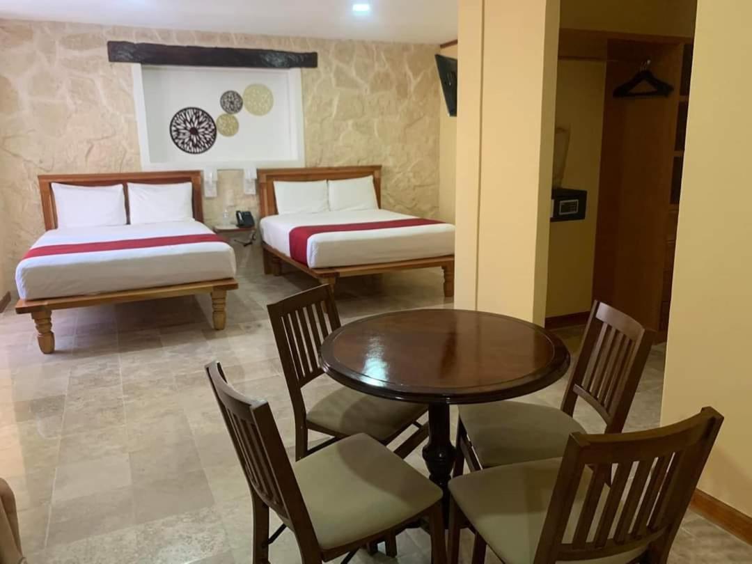 Cancun International Suites Εξωτερικό φωτογραφία